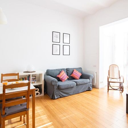 Barcelona Cozy Apartment Εξωτερικό φωτογραφία
